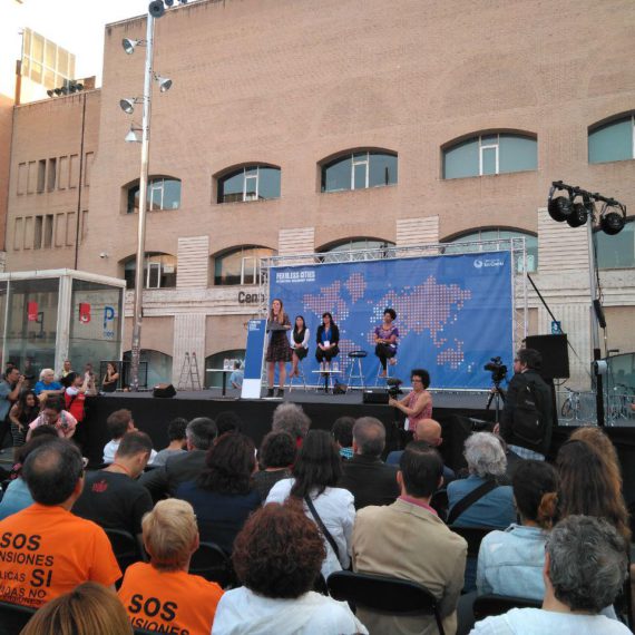 Servicio de traducción simultánea y subtitulación para el acto Fearless Cities de Barcelona en Comú